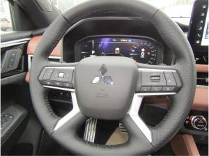 Mitsubishi Outlander 2.4 PHEV 4WD Top NAVI LED SHZ ACC MASSAGE