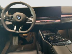 BMW 520 d xDrive Touring M Sport AHK / Standheizung