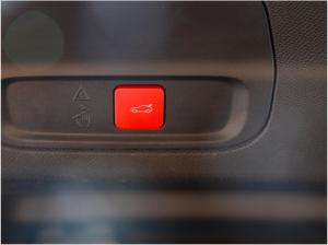 Peugeot 408 GT PUTE130 EAT8 +BEHEIZ. FRONTS+