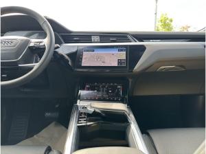 Audi Q8 e-tron Sportback 55 quattro advanced*NAVI-PLUS*MATRIX*HUD*AHK*PANO*OPTIK-PAKET