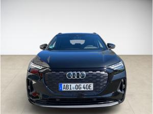 Audi Q4 e-tron 45 basis S-line Assistenz Pro