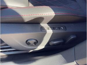 Skoda Octavia SOFORT VERFÜGBAR! Combi RS Pano AHK Navi 360 Massage