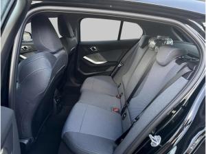 BMW 120 i M-Sport Design opt. Versicherung / Navi / LED / Lenkradheizung