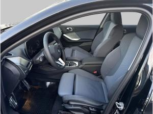 BMW 120 i M-Sport Design opt. Versicherung / Navi / LED / Lenkradheizung