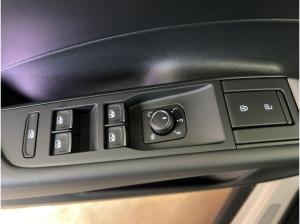 Volkswagen T-Roc R-Line 1.5 l eTSI DSG AKTIONSPREIS