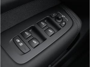 Volvo XC60 T8 Plus Black Edition