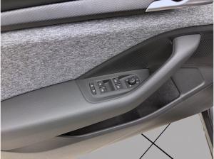 Skoda Superb SUPERB COMBI SELECTION🤩🤩DSG AHK NAV ASSISTENZ pACC KAM LED🤩🤩