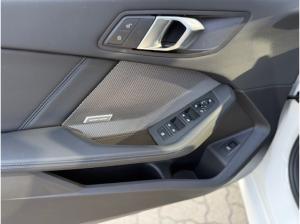 BMW 120 d M-Sportpaket / / Navi / LED / Klimaautomatik / opt. Versicherung