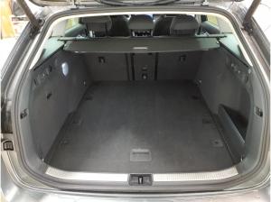 Skoda Superb Combi 2,0 TSI DSG Selection Keine Überführungskosten!!  204PS MATRIX AHK schwenk