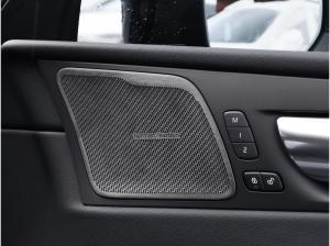 Volvo XC60 T8 Plus Black Edition