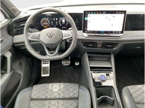 Volkswagen Tiguan R-Line 1.5 eTSI DSG AHK 360° Pano