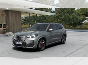 BMW iX1 xDrive 30 M-Sportpaket / Pano-Dach / Head-Up