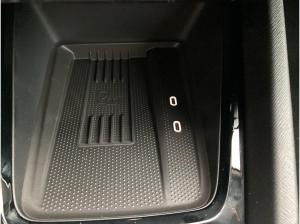Skoda Octavia Combi Selection 1.5TSI LED.NAV.LIM.SIDEA.FRONTA.LANEA.KAM.KESSY.SMARTLINK.DAB
