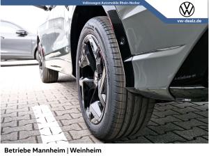 Volkswagen Tiguan R-Line 2.0T SI 4MOTION DSG NAVI AHK LED