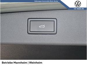 Volkswagen Tiguan R-Line 2.0T SI 4MOTION DSG NAVI AHK LED