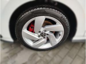 Volkswagen Golf VIII 2.0 TDI DSG GTD Navi Sprachbedienung LED Heckleuchten Sitzheizung