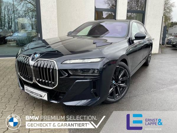 BMW i7 xDrive60 Limousine || M Sport Theatre Screen