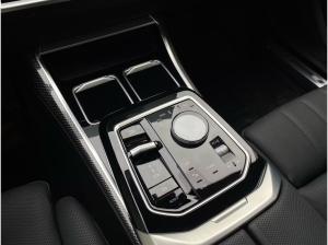 BMW i7 xDrive60 Limousine || M Sport Theatre Screen