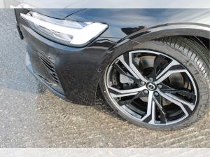 Volvo V60 T6 AWD Ultra Dark Recharge/SHZ/LHZ/Privacy