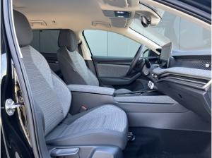 Skoda Superb Combi Selection 2.0 TDI DSG *AHK, Navi, 19"-LM*