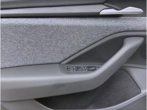 Skoda Superb Selection 2,0 TDI - DSG AHK NAV ASSISTENZ pACC KAM LED