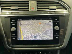 Volkswagen Tiguan R 2.0 TSI DSG 4M. ACC AHK AUT Kam. LED