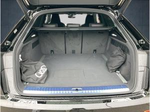 Audi Q8 SUV S line business TFSI e qu tiptr. 23 Laser