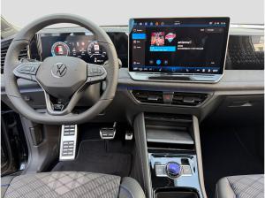 Volkswagen Tiguan R-Line 2,0 l TDI SCR 4MOTION AHK Pano.-Dach