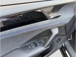 Volkswagen Tiguan R-Line 2,0 l TDI SCR 4MOTION AHK Pano.-Dach