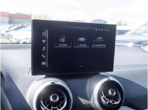 Audi Q2 S line 35TFSI Stronic 18" / S-Interieur / Assistenz