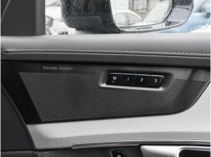 Volvo XC90 T8 Plus Black Edition