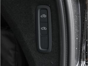 Volvo XC90 T8 Plus Black Edition
