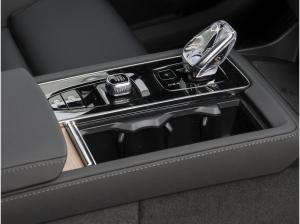 Volvo XC90 T8 Ultra Dark