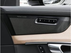 Volvo XC90 T8 Ultra Dark