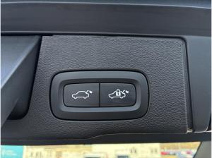 Volvo XC60 B5 AWD Plus Black Edition