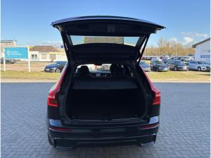Volvo XC60 B5 AWD Plus Black Edition