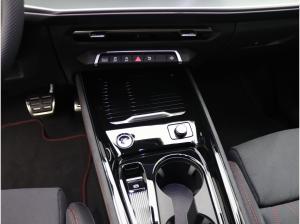 Audi Q3 SUV TFSI quattro S-tronic | TechPro,Pano,AHK