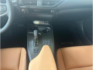 Lexus UX-300h UX 300h Modell26 F Sport Design +Navi+SHZ+LM