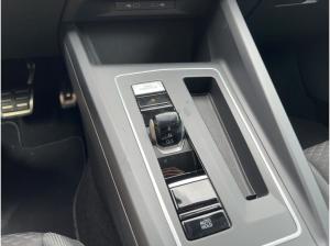 Volkswagen Golf VIII Active 2.0 TDI DSG LED+ AHK APP KAMERA