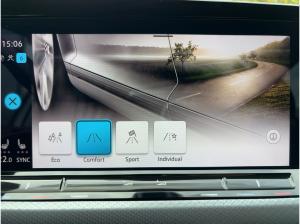 Volkswagen Golf VIII Active 2.0 TDI DSG LED+ AHK APP KAMERA