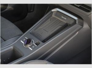Volkswagen T-Roc Style 1.5 l eTSI Pano/IQ.Drive/Navi