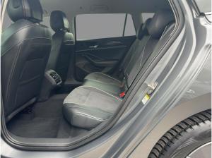 Volkswagen Passat Variant 1.5 TSI eHybrid Business DSG AHK