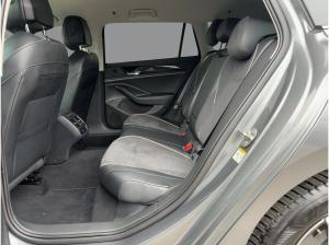 Volkswagen Passat Variant 1.5 TSI eHybrid Business DSG AHK