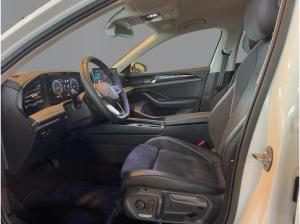 Volkswagen Passat Variant 1.5 TSI eHybrid Business DSG AHK Navi