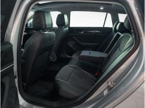 Volkswagen Passat Elegance 1.5 eHybrid DSG *AHK*Pano*WKR* !! sofort verfügbar !!