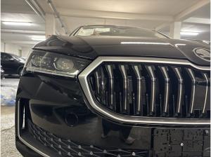 Skoda Superb Combi Selection 2,0 TDI 7-Gang automat. *AHK**Aktionsfahrzeug*