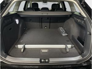 Skoda Superb Combi Selection 2,0 TDI 7-Gang automat. *AHK**Aktionsfahrzeug*