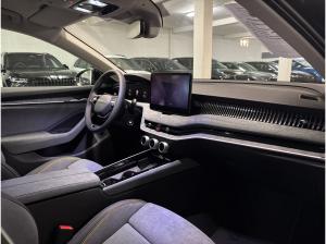 Skoda Superb Combi Selection 2,0 TDI 7-Gang automat. *AHK**Aktionsfahrzeug*