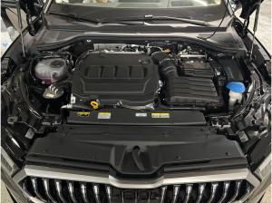 Skoda Superb Combi Selection 2,0 TDI 7-Gang automat. *AHK**Aktionsfahrzeug*