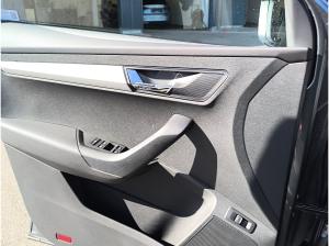 Skoda Karoq 2.0 TDI DSG Drive 4x4 AHK PANO MATRIX ACC KESSY RFK